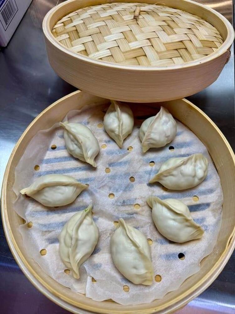 J3. Beef Steamed Dumplings ( 8 pcs )